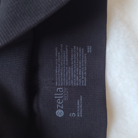 Nwot💫Zella Body Fusion Sports bra - Picture 9 of 11